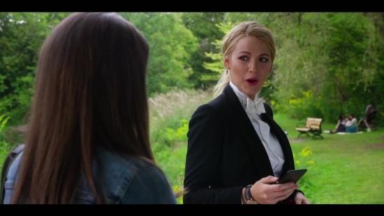 A_Simple_Favor_Trailer_113.jpg