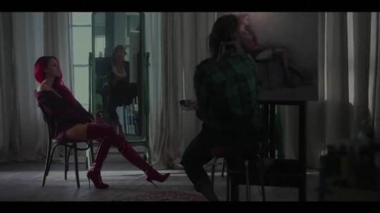 A_Simple_Favor_Trailer_189.jpg