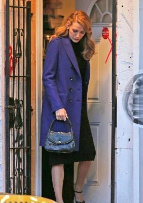 Click to view full size image
==============
blake-lively-trades-her-classic-age-of-adaline-clothes-01.jpg blake-lively-trades-her-classic-age-of-adaline-clothes-01.jpg