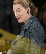 blake-lively-on-screen-mom-ellen-burstyn-lunch-in-character-10.jpg