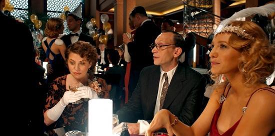 cafesociety-blakelively1960.jpg