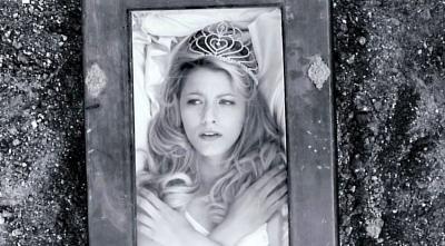 blakelively-elvisannabelle-01958.jpg