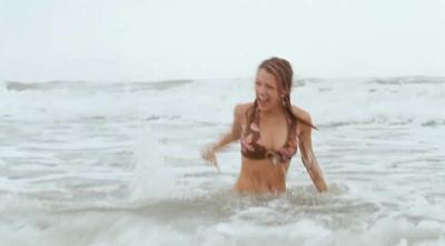 blakelively-elvisannabelle-04565.jpg