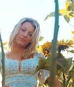 blakelively-elvisannabelle-05965.jpg