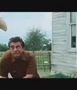 ElvisAndAnnabelle-Trailer-051.jpg