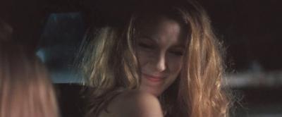 Click to view full size image
==============
hick_blakelively_1877.jpg hick_blakelively_1877.jpg