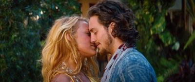 Click to view full size image
==============
savages_blakelively_00495.jpg savages_blakelively_00495.jpg
