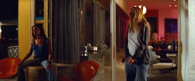 savages_blakelively_05196.jpg