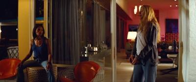 savages_blakelively_05200.jpg