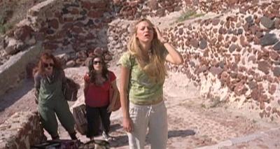 traveling_pants2_blakelively_7448.jpg