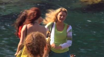 Click to view full size image
==============
traveling_pants2_blakelively_7604.jpg traveling_pants2_blakelively_7604.jpg