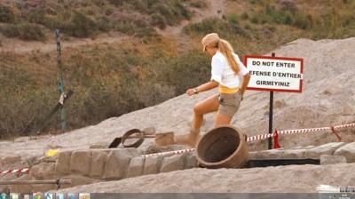 Click to view full size image
==============
traveling_pants2_blakelively_2000.jpg traveling_pants2_blakelively_2000.jpg