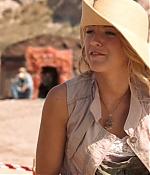 traveling_pants2_blakelively_2776.jpg
