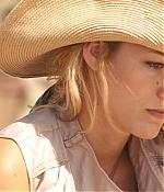 traveling_pants2_blakelively_2823.jpg