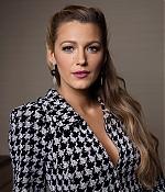 blake-lively-nestandard2.jpg