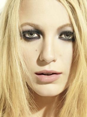 Click to view full size image
==============
michaelthompson-blakelively.jpg michaelthompson-blakelively.jpg