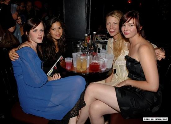 NylonMySpace-MQ-013.jpg