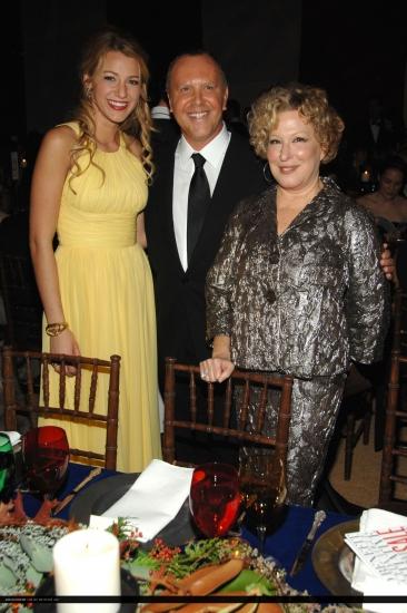 Click to view full size image
==============
SaleDinner-007.jpg SaleDinner-007.jpg