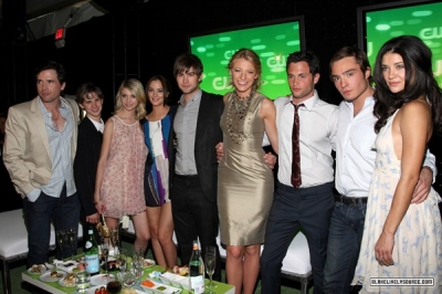 CWUpfront-Inside-MQ-003.jpg