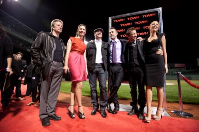 blakelively_townbostonprem41.jpg