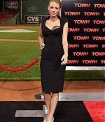 blakelively_townbostonprem11.jpg