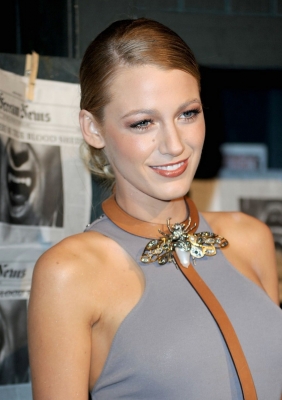 blake-lively-scream-awards-11.jpg