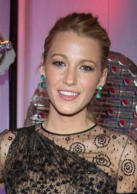 blake_pepsilaunch04.jpg