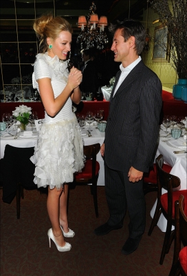Click to view full size image
==============
blakelively_chaneldinner_47.jpg blakelively_chaneldinner_47.jpg