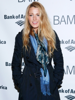 Click to view full size image
==============
blakelively_BAM06.jpg blakelively_BAM06.jpg