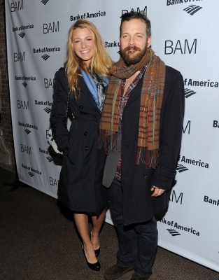 Click to view full size image
==============
blakelively_BAM09.jpg blakelively_BAM09.jpg