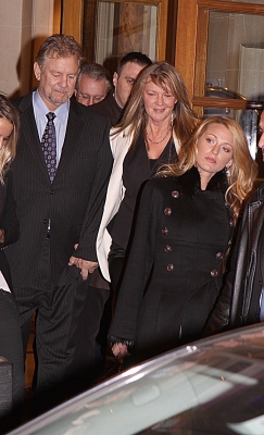 blakelively_chanelfashionweek_46.jpg
