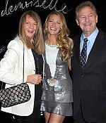 blakelively_chanelfashionweek_47.jpg