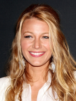 Click to view full size image
==============
BlakeLively-CinemaCon11_126.jpg BlakeLively-CinemaCon11_126.jpg