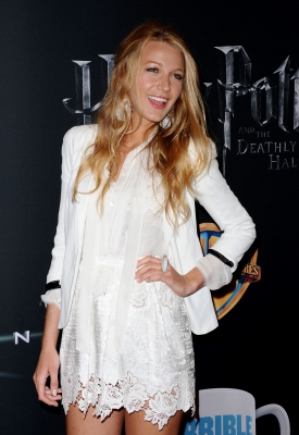 Click to view full size image
==============
BlakeLively-CinemaCon11_143.jpg BlakeLively-CinemaCon11_143.jpg