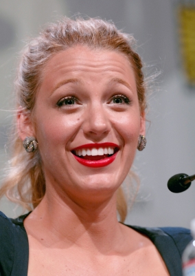 BlakeLively-WonderCon11_12.jpg