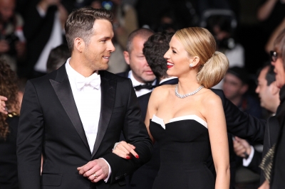 Click to view full size image
==============
VN_Blake_Lively_and_R_13-29.jpg VN_Blake_Lively_and_R_13-29.jpg