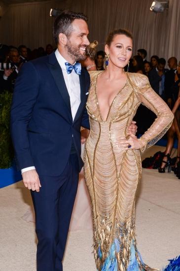 blake-lively-at-2017-met-gala-in-new-york-05-01-2017_2.jpg