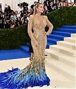 hqcelebcorner__116_.jpg