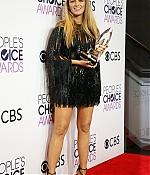 2017-01-19T031450Z_2062370753_HT1ED1J09098Q_RTRMADP_3_AWARDS-PEOPLESCHOICE.JPG