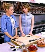 blakelively_cooking00123.jpg