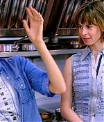blakelively_cooking00142.jpg