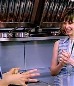 blakelively_cooking00345.jpg