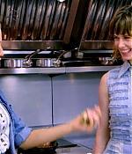 blakelively_cooking00346.jpg