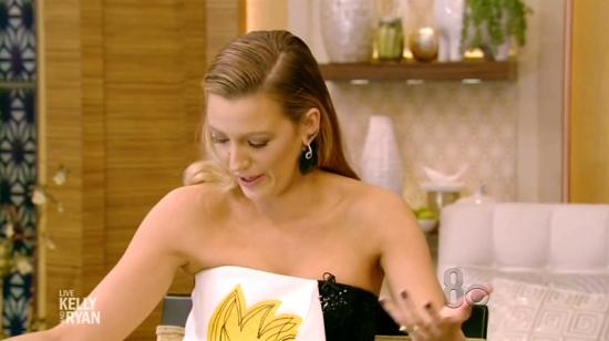 Click to view full size image
==============
blakelively0188.jpg blakelively0188.jpg
