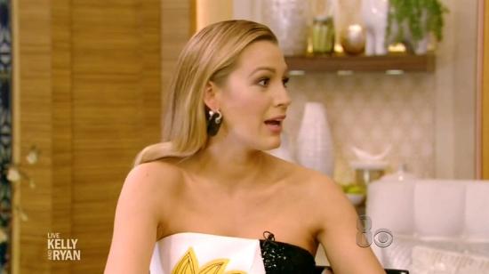 Click to view full size image
==============
blakelively0353.jpg blakelively0353.jpg