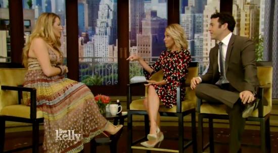 Click to view full size image
==============
blakelively-interview00024.jpg blakelively-interview00024.jpg
