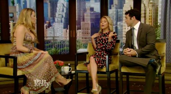 Click to view full size image
==============
blakelively-interview00073.jpg blakelively-interview00073.jpg