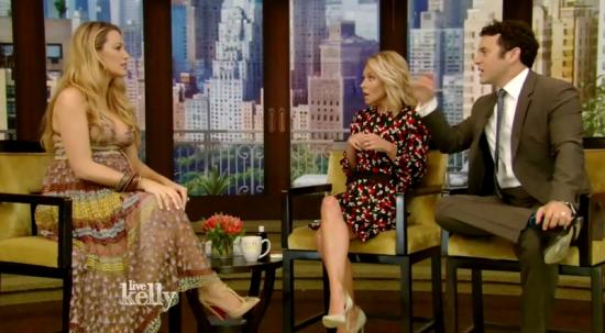 Click to view full size image
==============
blakelively-interview00252.jpg blakelively-interview00252.jpg