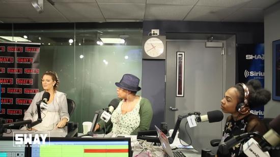 blakelively-interview00462.jpg