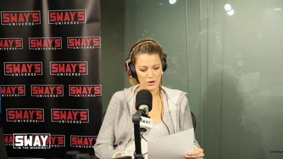 Click to view full size image
==============
blakelively-interview00561.jpg blakelively-interview00561.jpg